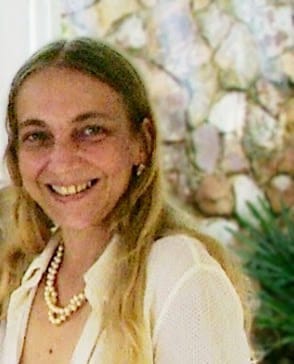 Lavínia Campos - Diretora de Comunicação